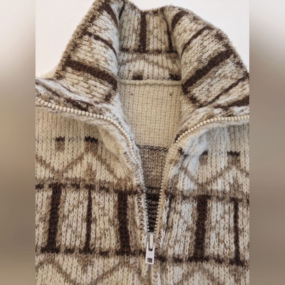 VINTAGE Cardigan - Picture 2 of 5